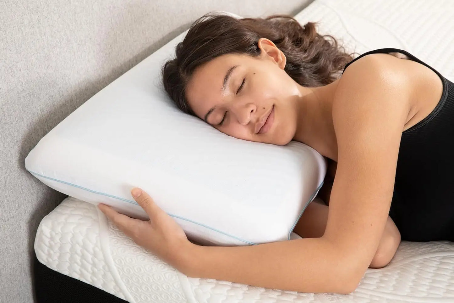Cool Gel Memory Foam Pillow for Hot Sleepers Ergonomic Design